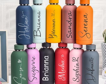 刻印入りウォーターボトル（ストロー付き）、パーソナライズされた子供用断熱ウォーターボトル、刻印入り名前入りウォーターボトル、スポーツ愛好家へのギフト、新学期ギフト