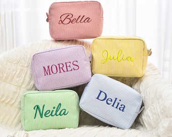 Neceser bordado de sirsaca: regalo de maquillaje personalizado para dama de honor