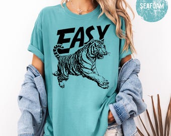 Vintage Distressed Tiger Graphic Tee - Comfort Colors - Indie Boho