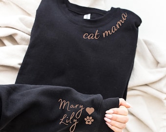 Cat Sweatshirt, Personalized Cat Hoodie, Personalized Pet name Sweatshirt, Gift for Cats Lover, Cat Mom Gift, Gift For Mom