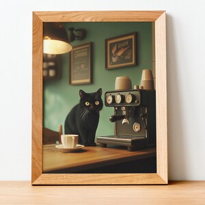 Puede incluir: Impresión enmarcada que muestra un gato negro en un café. Una máquina de espresso vintage y una taza con platillo están sobre una encimera de madera. El fondo incluye arte enmarcado y una pared verde.