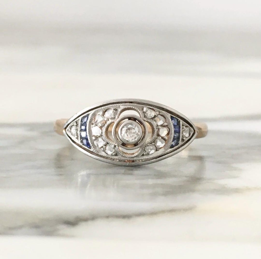 Art Deco Ring in 18K Yellow Gold and Platinum With Diamonds - Etsy