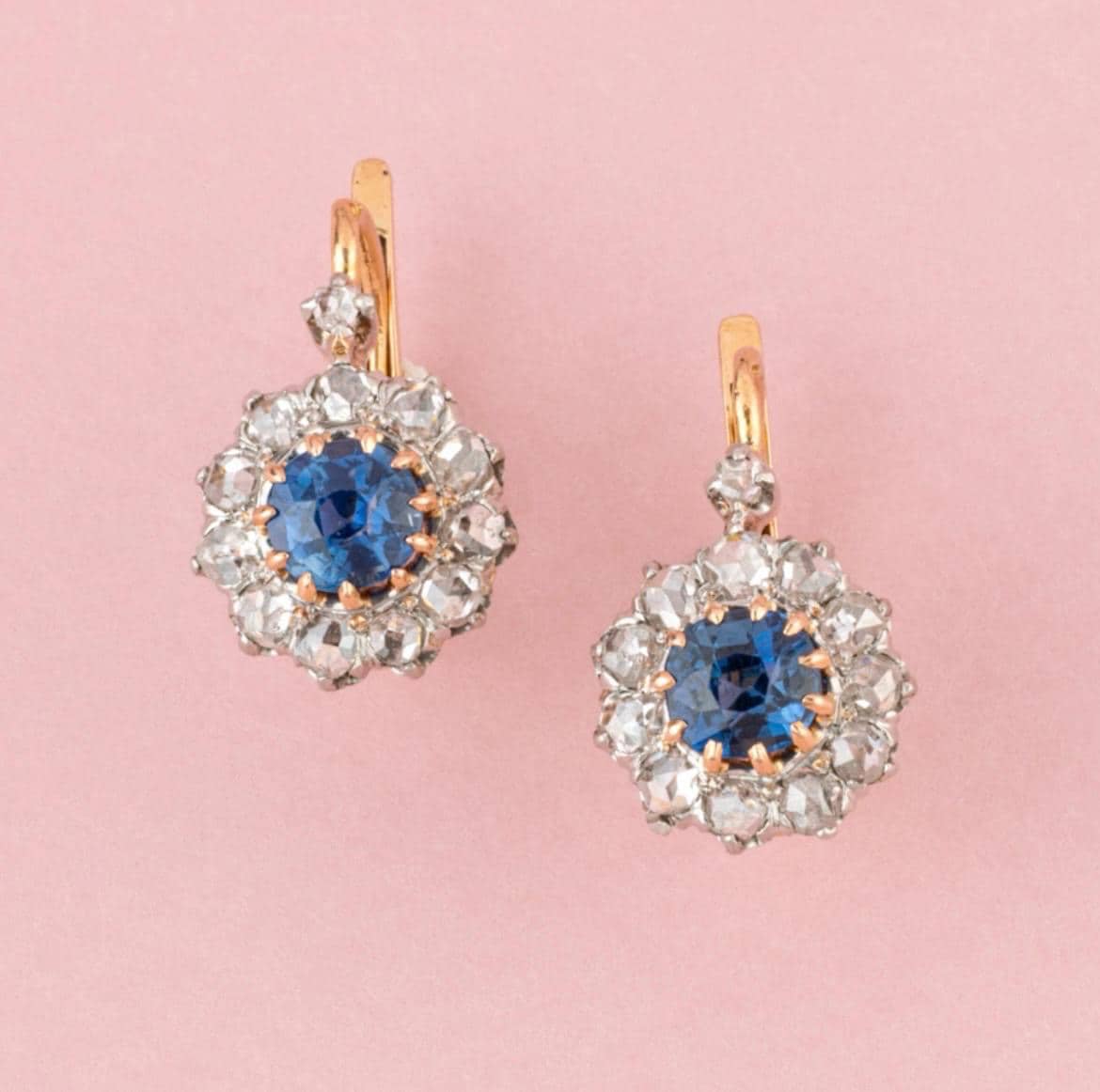 Boucles D'oreilles Clous Diamants & Saphir - 4,90 Ct Total - Or 18K Jaune - Neuf Avec étiquettes