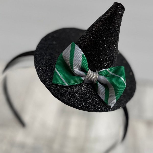 Witch hat headband, wizard cosplay, house colors, green and silver, witch fascinator, witch hat, green and silver hair accessories, witch