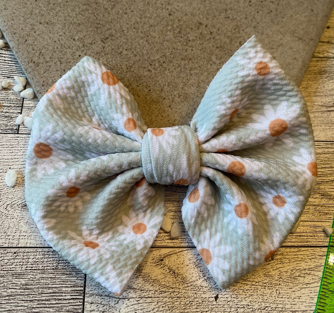 Fabric Bow, Daisy Bow, Baby Bow, Daisy Bow for Baby, Newborn Bow, Daisy