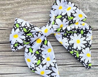 Daisy bow, sailor bow, fabric bow, cute hair accessories, flower bow, black and white Daisy bow, daisies,bows for girls,hair bow, summer bow