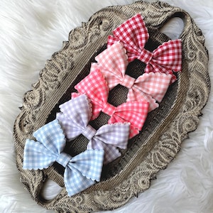 Spinka do włosów w kratkę gingham, falisty brzeg, letni dodatek