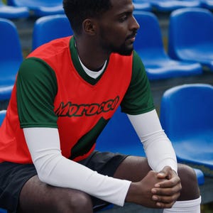 Maillot de sport recyclé unisexe Carte du Maroc | Vêtements de sport aux couleurs nationales pour les fans de sport
