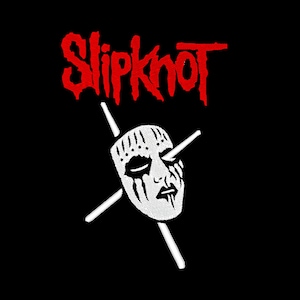 May include: Embroidered patch featuring the band name "Slipknot" in red above a white mask with black details and three white spikes. The design is set against a black background.