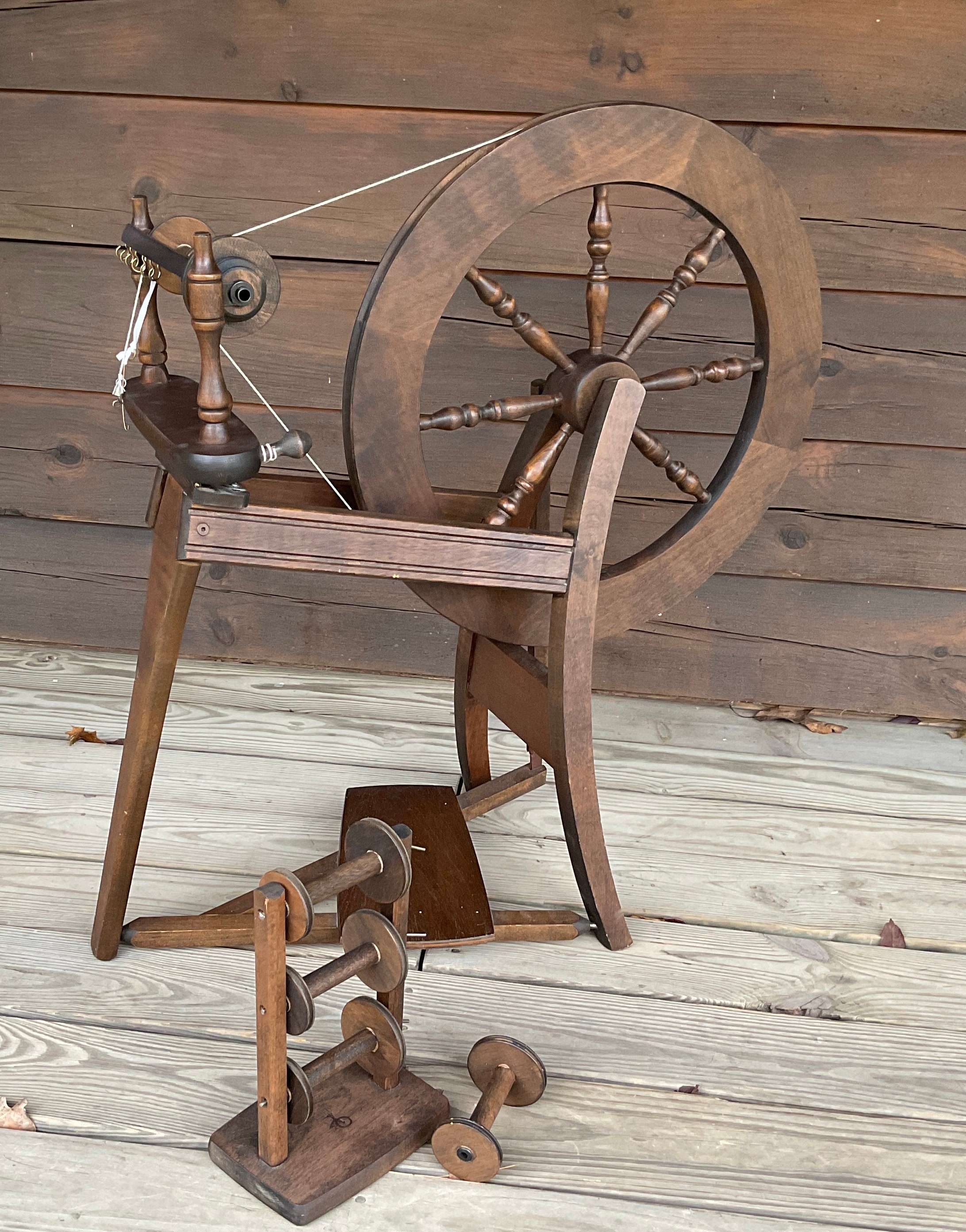 Ashford Traditional Spinning Wheel - Single Drive