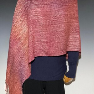 Poncho Shawl Handwoven Hand Dyed Tencel afbeelding 2