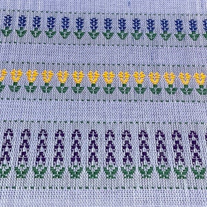 Weaving Patterns Three different Flowers - (PDF) for 8S Jack Loom (Overshot)