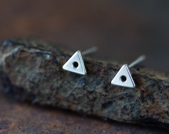 Teeny Tiny Triangle Stud Earrings, Sterling Silver, Minimalist Geometric Style, Simple Everyday Earrings for Man Or Woman