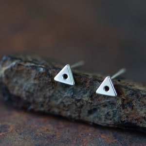 Teeny Tiny Triangle Stud Earrings, Sterling Silver, Minimalist Geometric Style, Simple Everyday Earrings for Man Or Woman