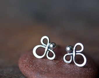 Small handmade sterling silver stud earrings, Little silver angel earrings, Tiny clover silver wire knot earrings , oxidized metal studs