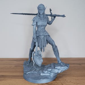 Lae&#39;zel of Crèche K&#39;liir – Baldur’s Gate 3 Inspired 3D Printed Resin Miniature Collectible Githyanki Fighter