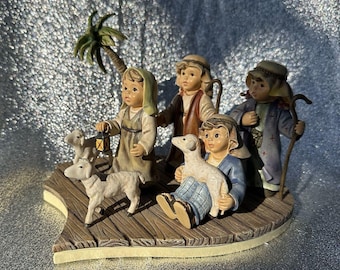 M.I. Hummel Sweetest Follow The Star Nativity Scene 1st Issue 2016 Danbury Mint