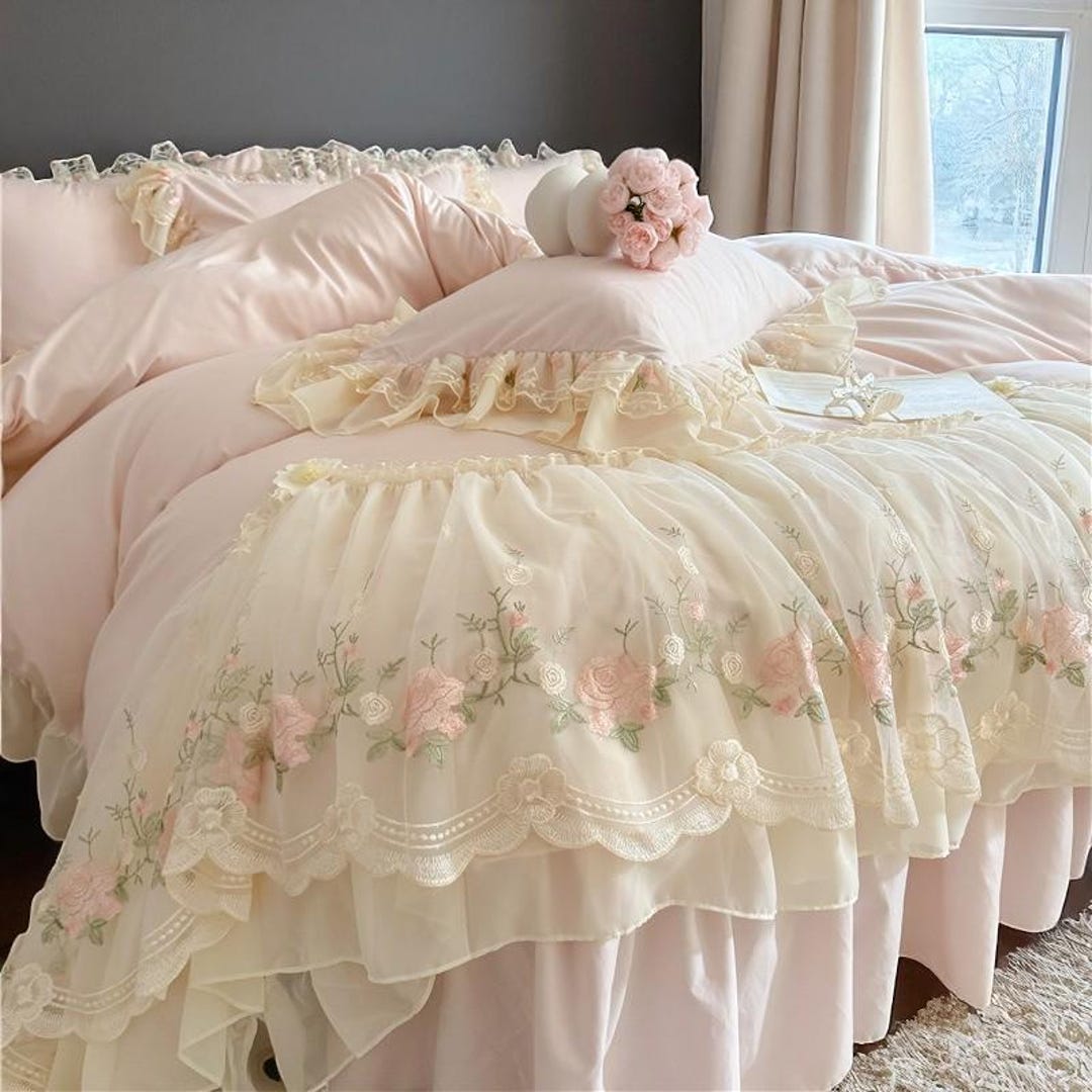 Soft Cotton Quilt Set Bed Skirt Four-piece Lace Quilt Cover Solid Color Princess Wind