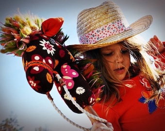 How To Make A Hobby Horse - A Complete Tutorial E-book Instruction guide with Colour Photos and Patterns by Chinky Monkey