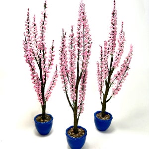 背の高いピンクの花咲く木　手作りドールハウスミニチュア　1/12スケール