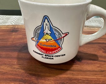 caneca de café vintage da NASA Columbia