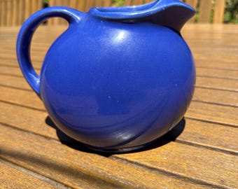 Jarra de água azul cobalto vintage Fiesta – 5,5” de altura – Homer Laughlin EUA