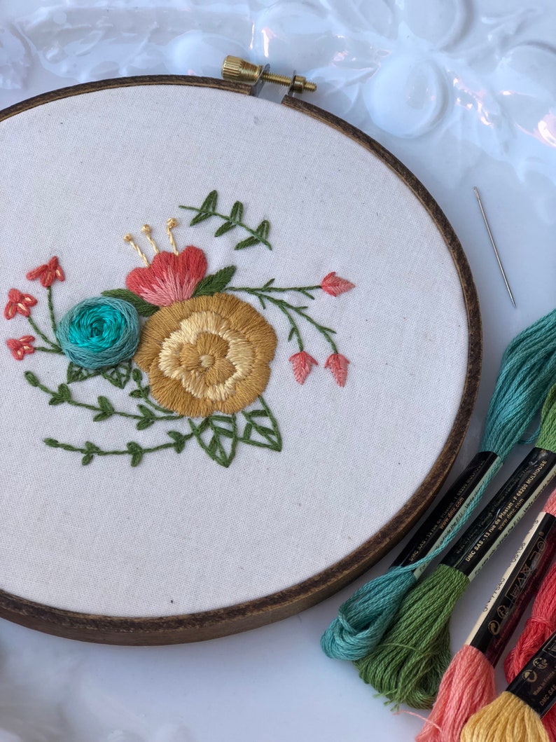 Floral Embroidery Kit, Hand Embroidery Kit Beginner Embroidery Kit, Floral Embroidery , Modern Floral Embroidery Pattern, DIY Hoop Art, image 2