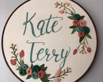 Name Embroidery Hoop,Embroidery Hoop Art,Personalized Name sign, Baby Nursery Sign, custom name, floral embroidery hoop