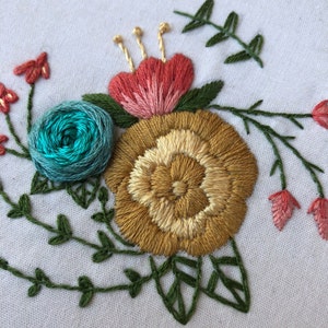 Floral Embroidery Kit, Hand Embroidery Kit Beginner Embroidery Kit, Floral Embroidery , Modern Floral Embroidery Pattern, DIY Hoop Art, image 4