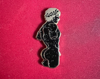 Szpilka z emalii Antinous – edycja obsydianowa