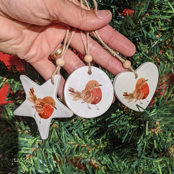 Handcrafted Holiday Robin Trio in different shapes– Decoupage & Bubble‑Clay Alternative, Robin tags