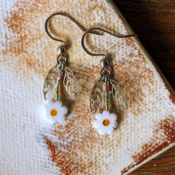 Handmade Daisy Flower Drop Earrings - Nature Inspired, daisy