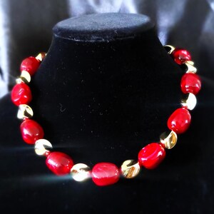 Elegant Red and Gold Bead Necklace