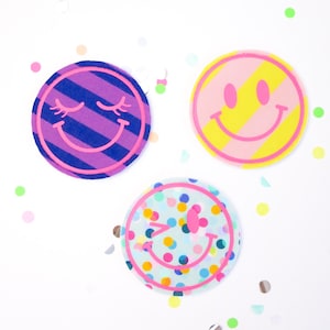 Kletties Schulranzen personalisiert Schultüte Mädchen Buttons Einschulung Geschenk Schulanfang Schultüte Zubehör Smiley Patch Ergobag