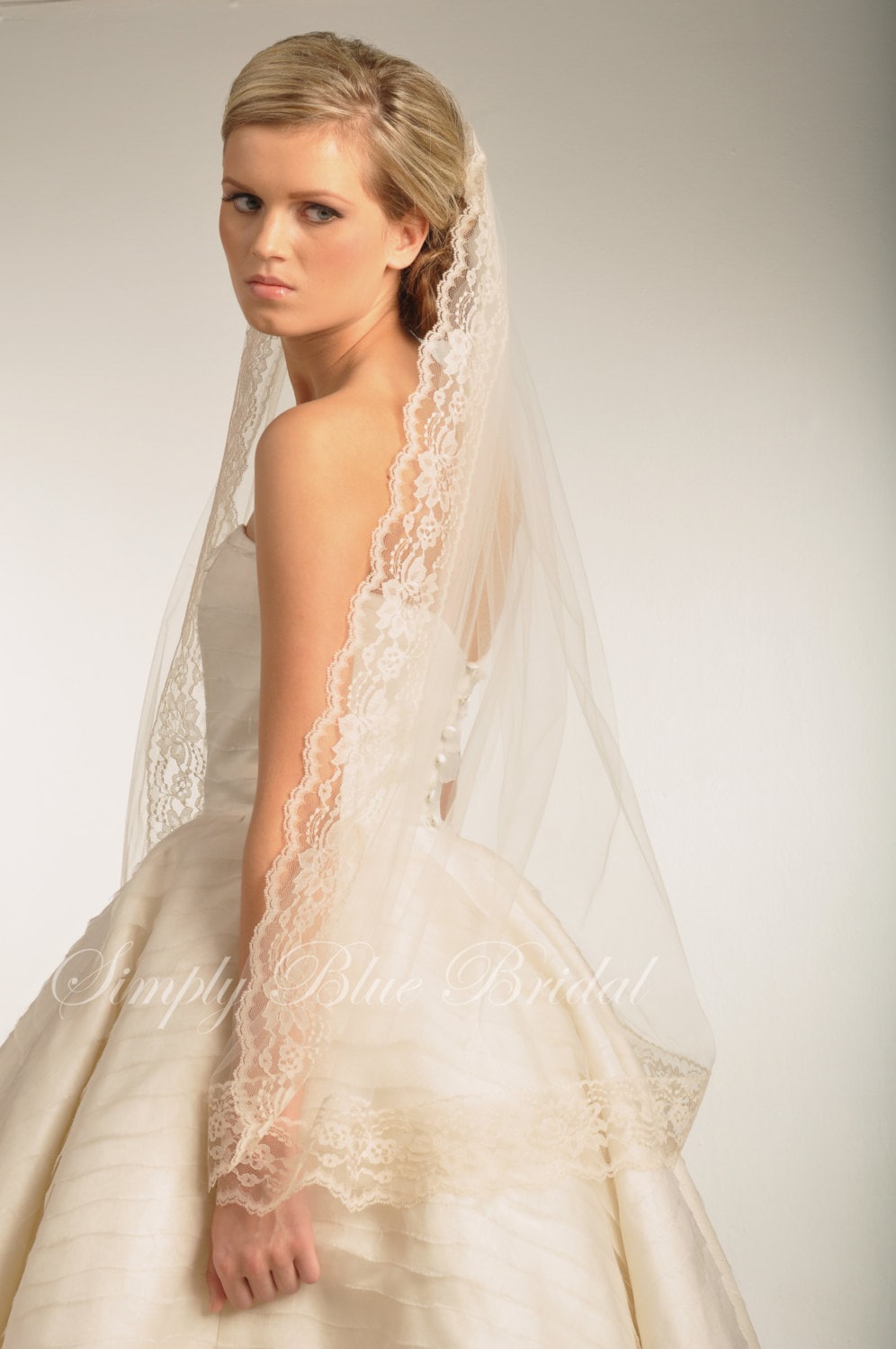 Lace Trim Bridal Veil - Fingertip with Floral Lace - White, Light Ivory, Ivory, Champagne