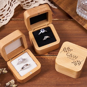 Scatola per anello personalizzata, scatola per anello in legno con nome, scatola per anello intagliata, porta anello, regalo di fidanzamento/matrimonio/anniversario per lei