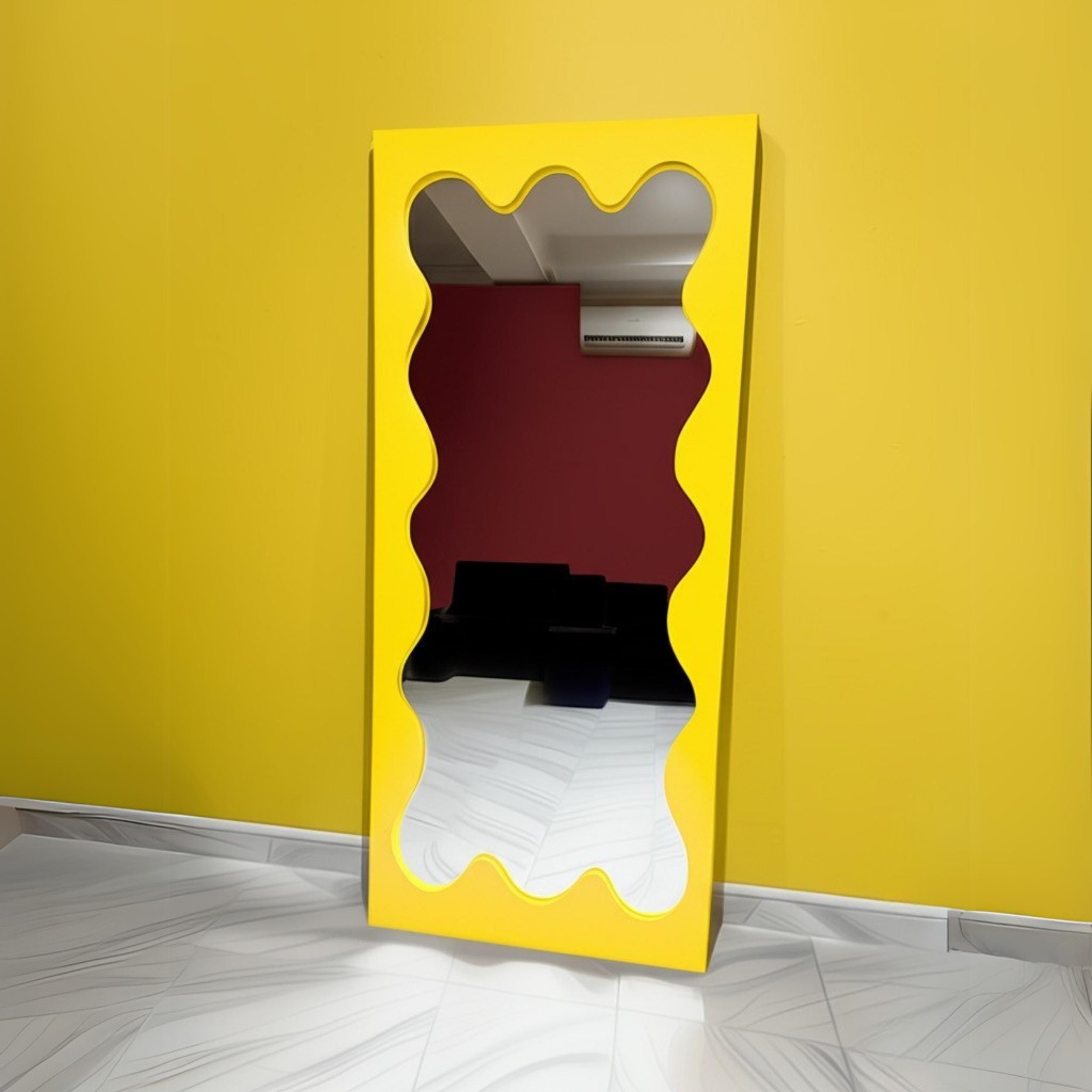 ウェーブフルレングスフロアミラー：非対称の波模様のホーム