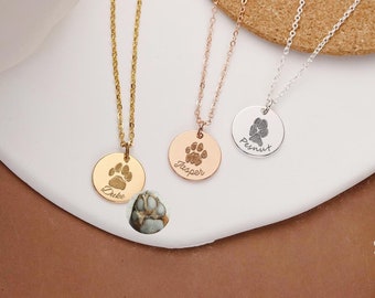 Paw Print Name Necklace, Engraved Pet Paw Necklace, Custom Pet Memorial Jewelry, Pet Loss, Gift for Pet Lover, Gift for Her, Gift for Mom