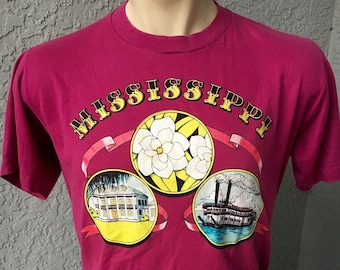 Mississippi 1980s vintage fuschia tee shirt - size medium/large
