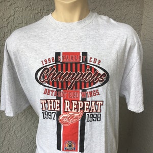 Detroit Red Wings 1997 1998 Repeat Stanley Cup Champions NHL vintage t-shirt - gray size XXL