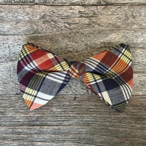Vintage 1970s Wembley Plaid Clip-On Bow Tie