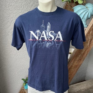 NASA early 2000s vintage tee shirt - space blue size large