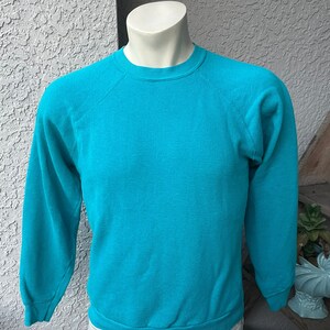 Vintage 1980s blank blue-green sweatshirt - size medium/large