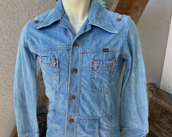 1970s vintage Wrangler Wrapid Transit denim chore shirt jacket - size medium