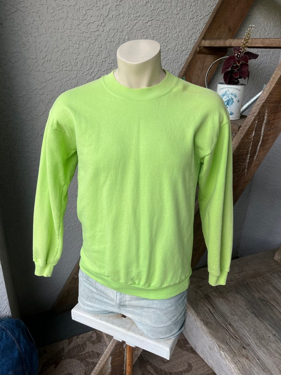 Soft 1990s vintage plain neon green sweatshirt- bl