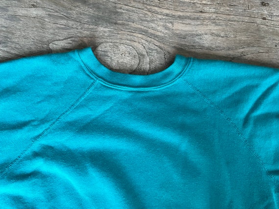 Vintage 1980s blank blue-green sweatshirt - size … - image 4