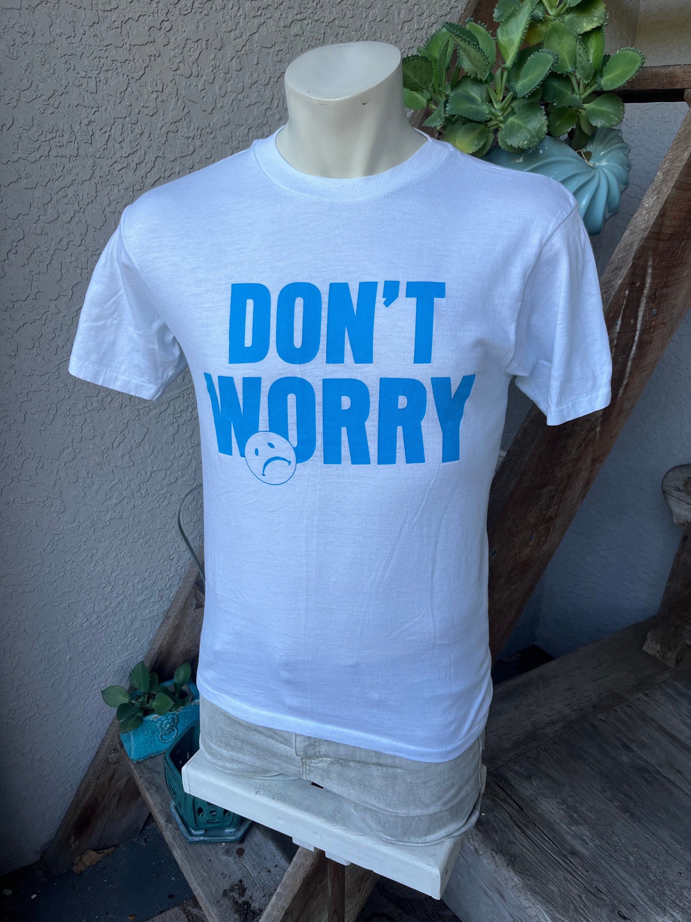 Don't Worry Be Happy Vintage 1980s Soft and Thin Distressed