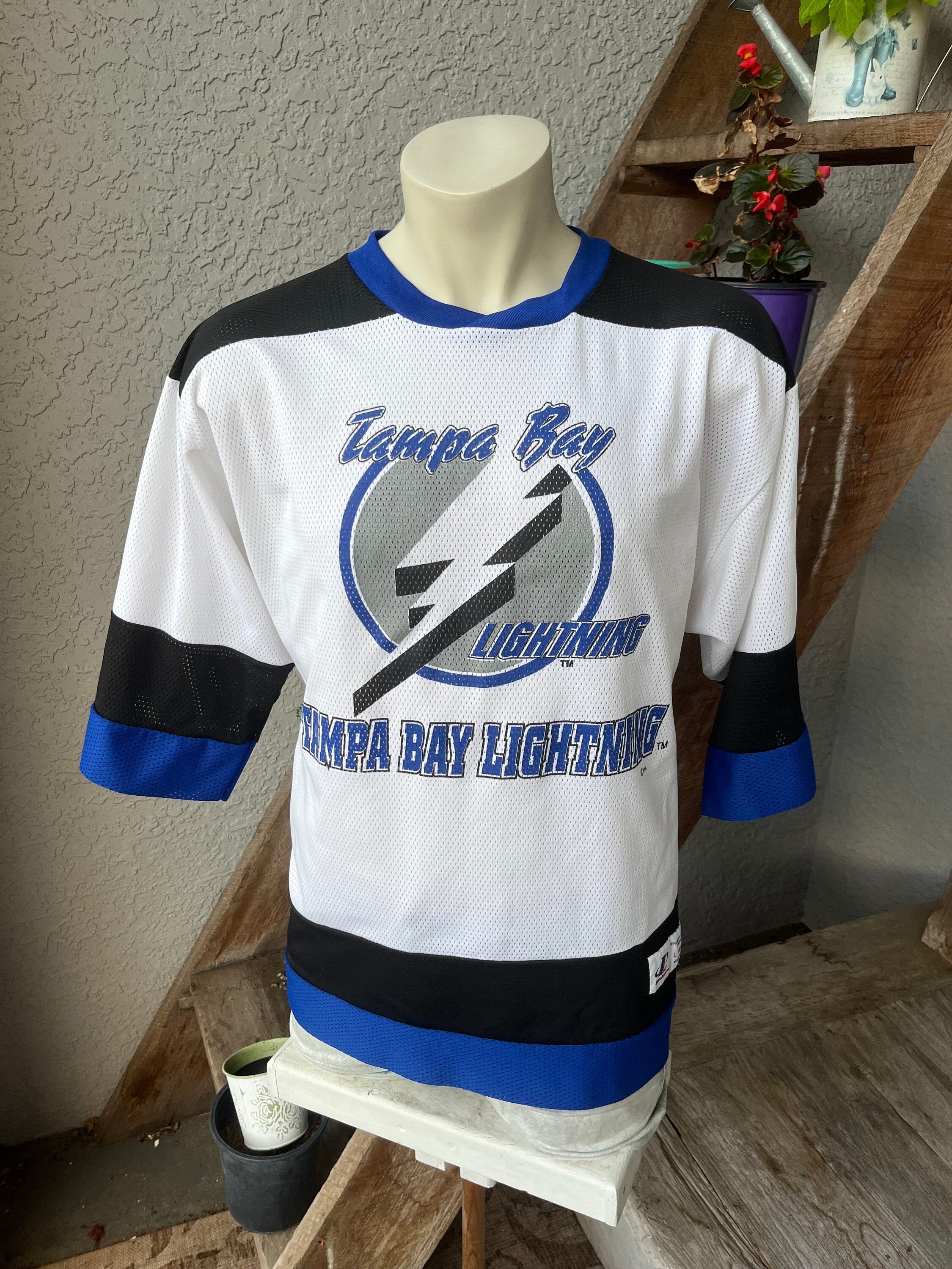 vintage tampa bay lightning jersey
