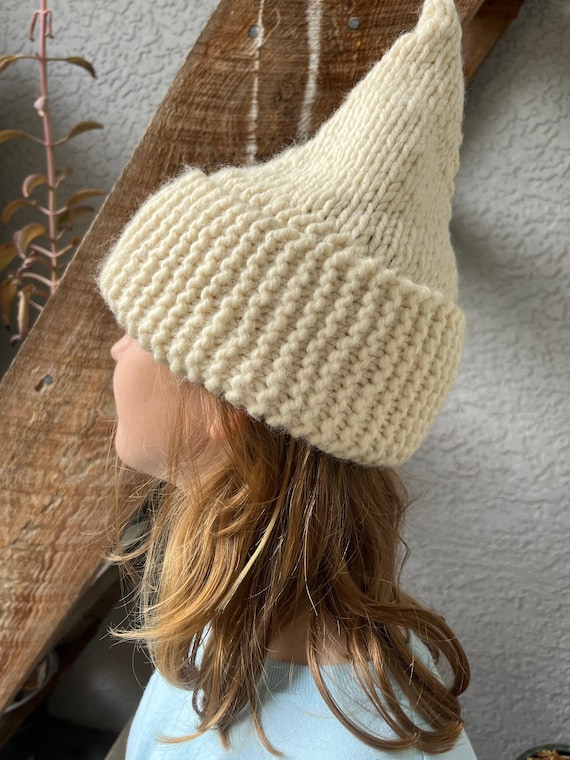 Handknit 1970s wool blend pointy beige beanie - w… - image 1