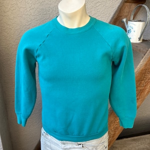 Vintage 1980s soft blank faded green blue sweatshirt - Fruit of the Loom size small/medium